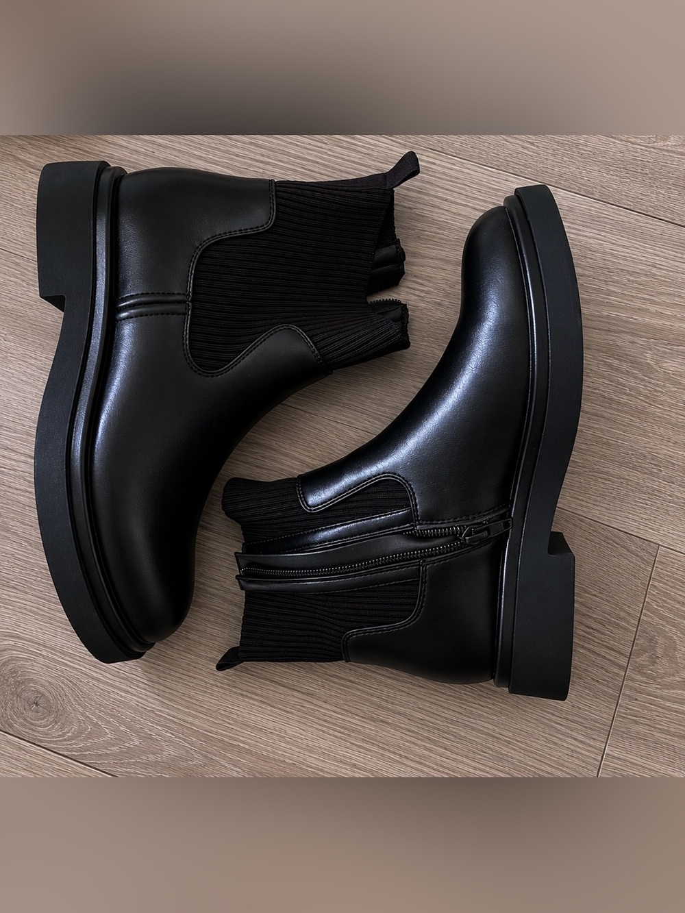 Women’s Black Chelsea Zip Ankle Boots